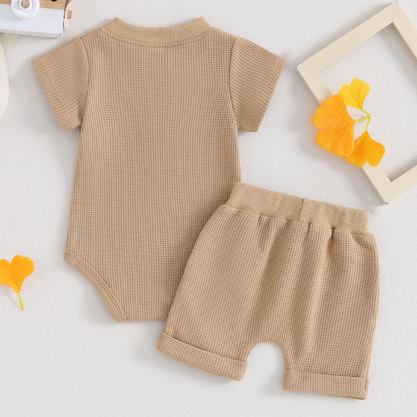 Summer Baby Set for Boys with Button-Up Top & Shorts Made of Waffle Fabric – 2 Pieces (0 to 12 months)