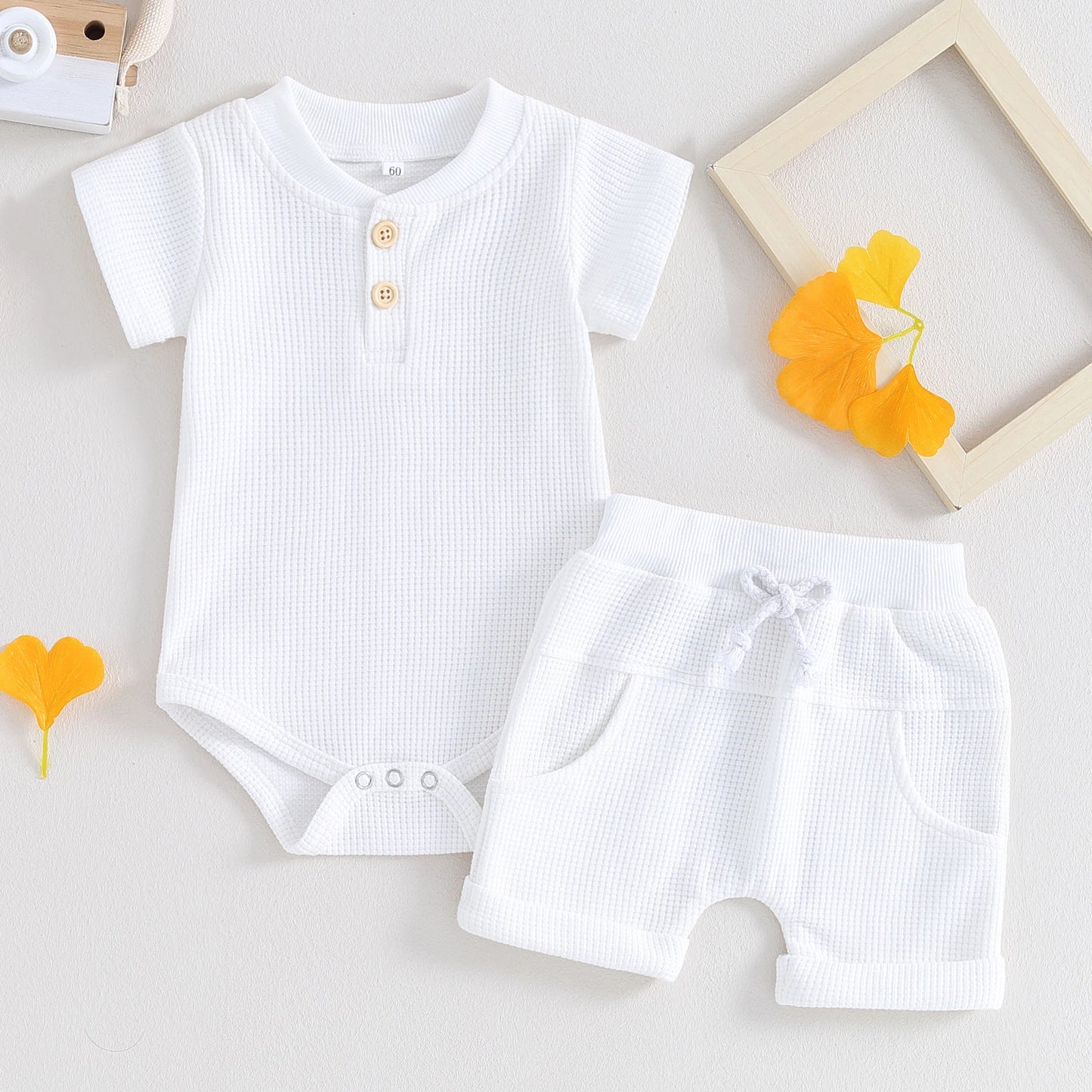Summer Baby Set for Boys with Button-Up Top & Shorts Made of Waffle Fabric – 2 Pieces (0 to 12 months)