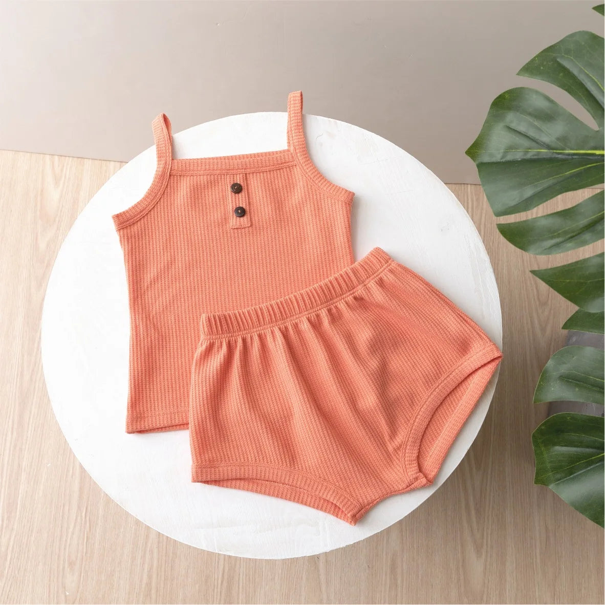 Summer Baby Set with Suspender Top & Shorts – Unisex from 0 to 24 months