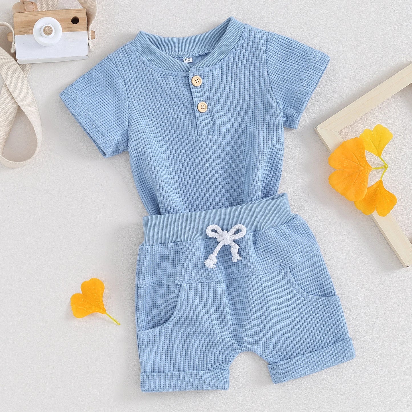 Summer Baby Set for Boys with Button-Up Top & Shorts Made of Waffle Fabric – 2 Pieces (0 to 12 months)
