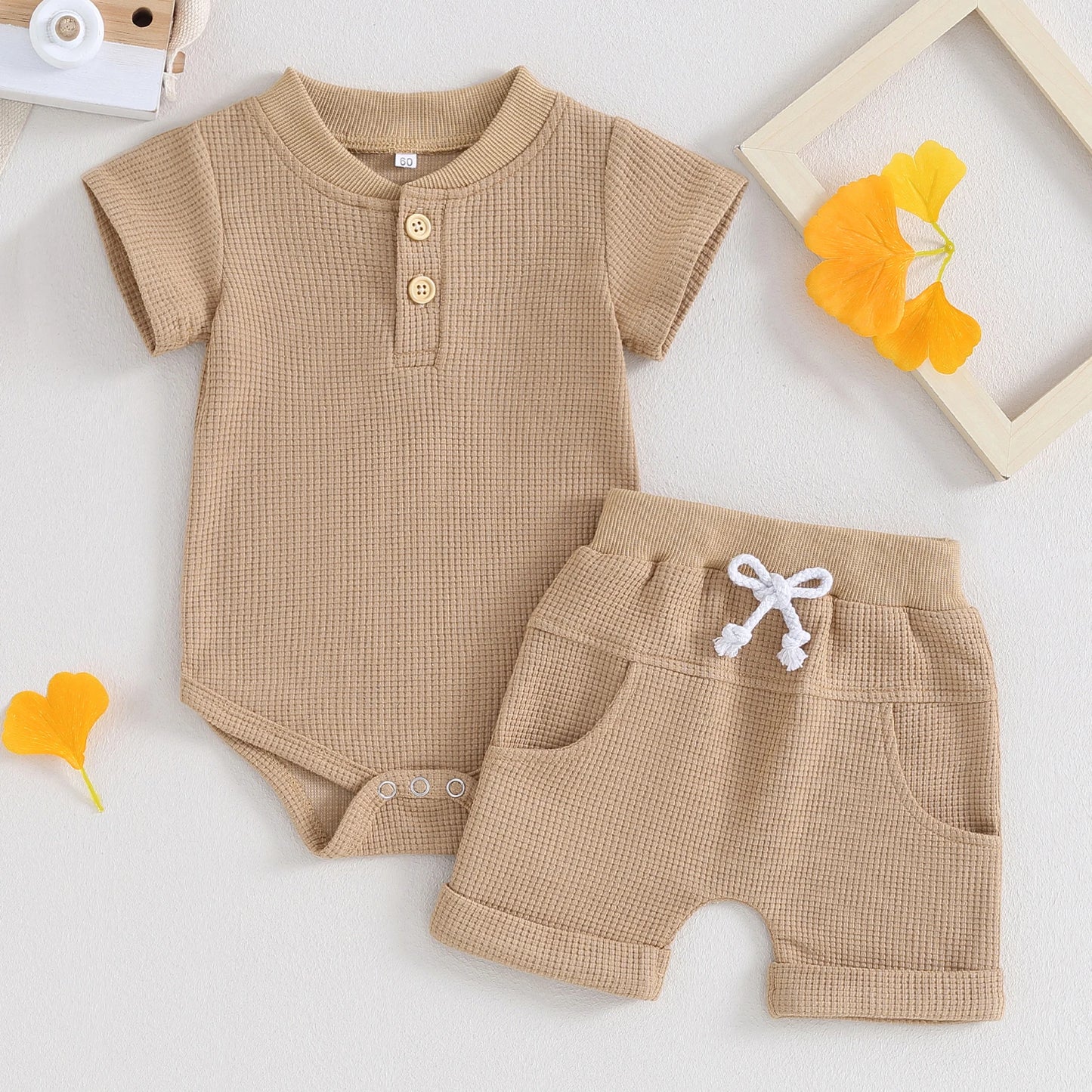 Summer Baby Set for Boys with Button-Up Top & Shorts Made of Waffle Fabric – 2 Pieces (0 to 12 months)