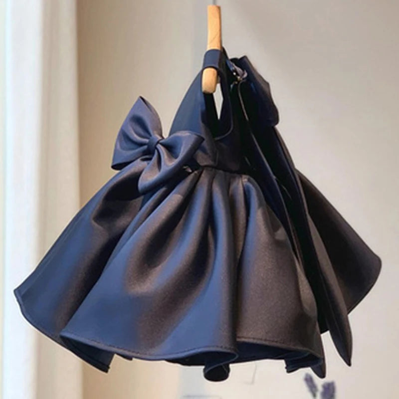 Impressive Dress with a Royal Feel – Mini Miracle