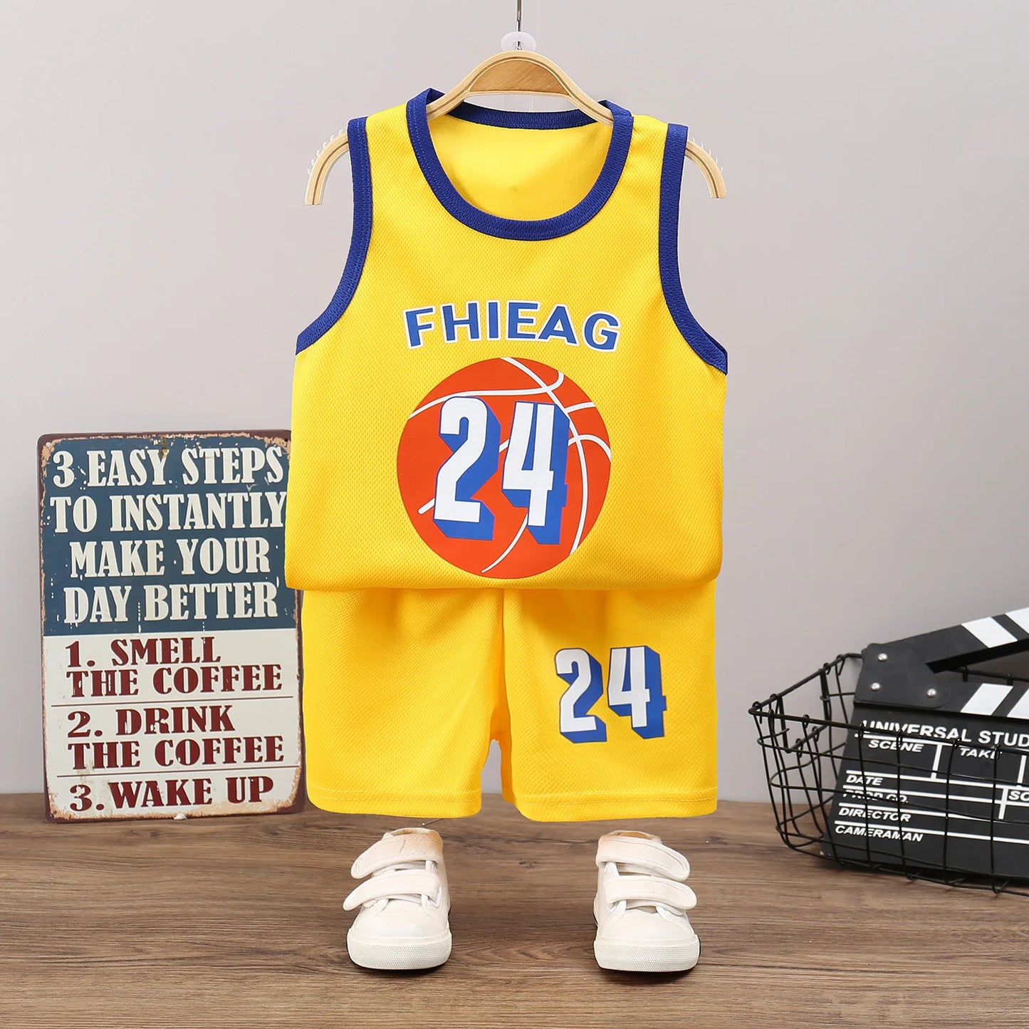 Sleeveless T-Shirt with Matching Shorts in Athletic Basketball Style 2 pcs