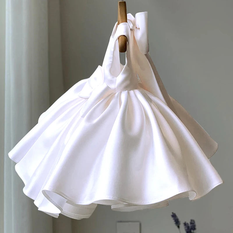 Impressive Dress with a Royal Feel – Mini Miracle