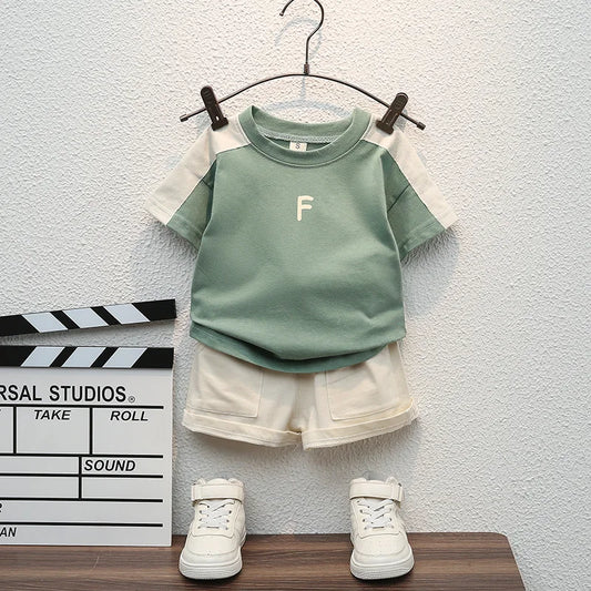 Summer Clothes Set for Boys – Letter T-Shirt &amp; Tooling Shorts 2-Piece (12 Months to 5 Years)